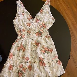 American Eagle Romper. Super cute! New. Size Medium